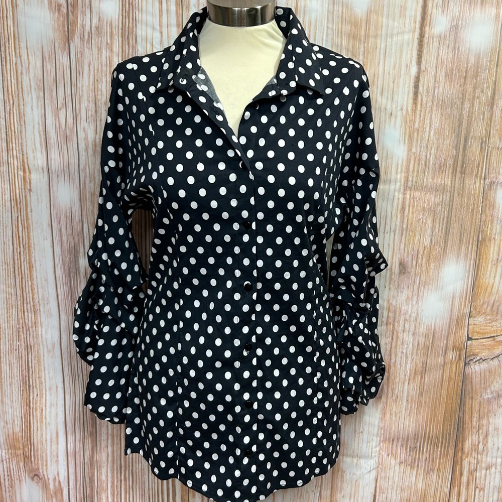 Spoon Jeans Black and White‎ Polka Dot Dramatic Sleeve Button Down Top